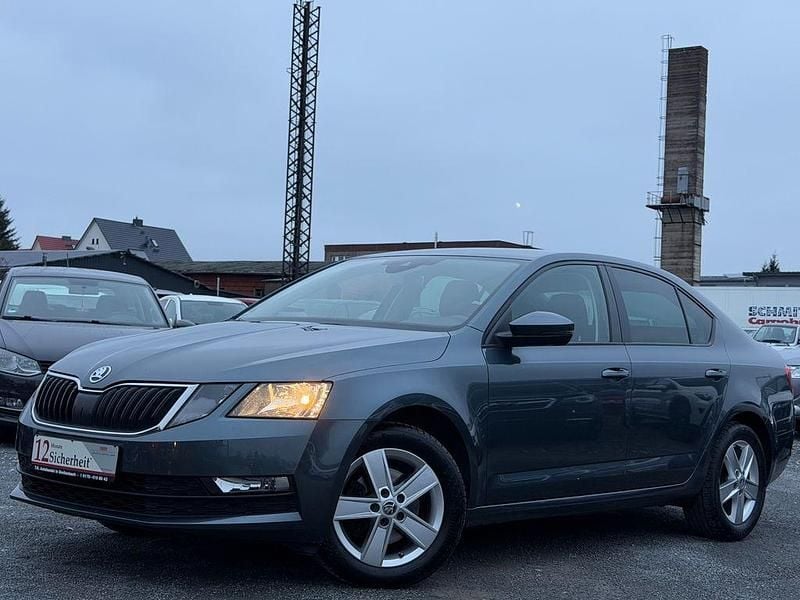 Gebraucht Skoda Octavia Ambition 150 PS (110 kW) 2018 Grau Limousine