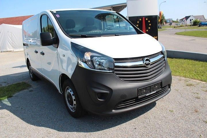 Weiß Gebraucht 2018 Opel Vivaro Eco Van | 12.200 € (Superpreis) - Bild 1/4