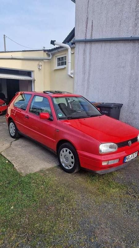 Gebraucht VW Golf III 75 PS (55 kW) 1997 Rot Limousine