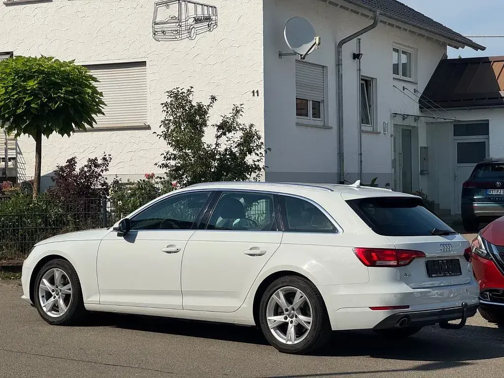 Gebraucht Audi A4 Sport 150 PS (110 kW) 2016 Gletscherweiss Kombi