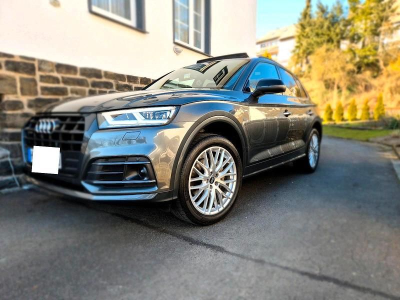 Silber Gebraucht 2019 Audi Q5 S-Line SUV | 33.999 € (Etwas zu teuer) - Bild 1/4