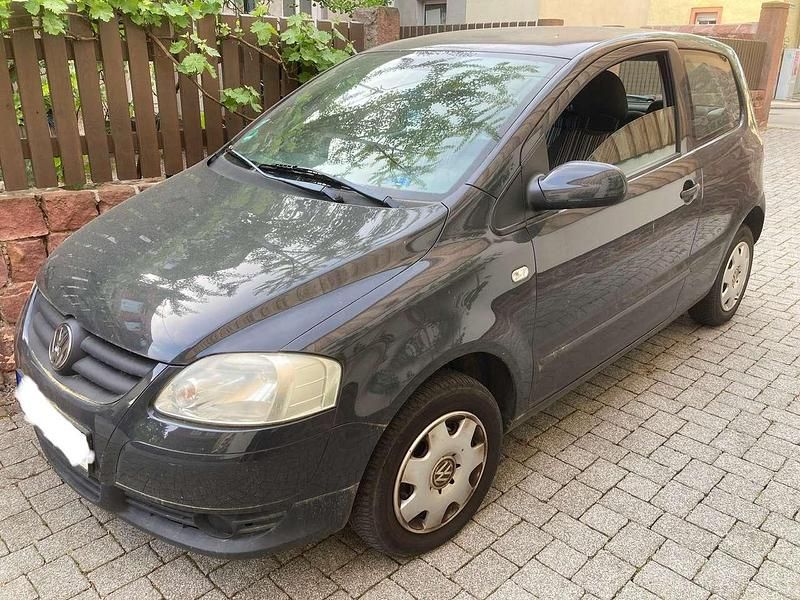 Second-hand VW Fox 54 CP (39 kW) 2006 Gri Hatchback