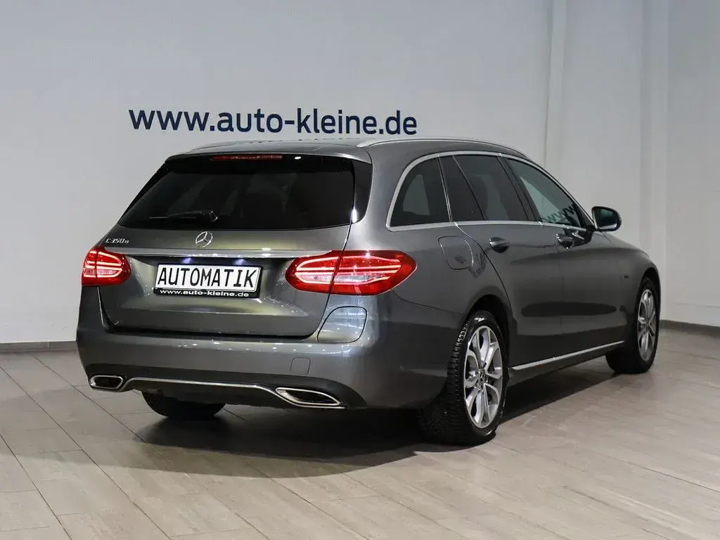 Gebraucht Mercedes E350 Avantgarde 211 PS (155 kW) 2018 Grau Limousine