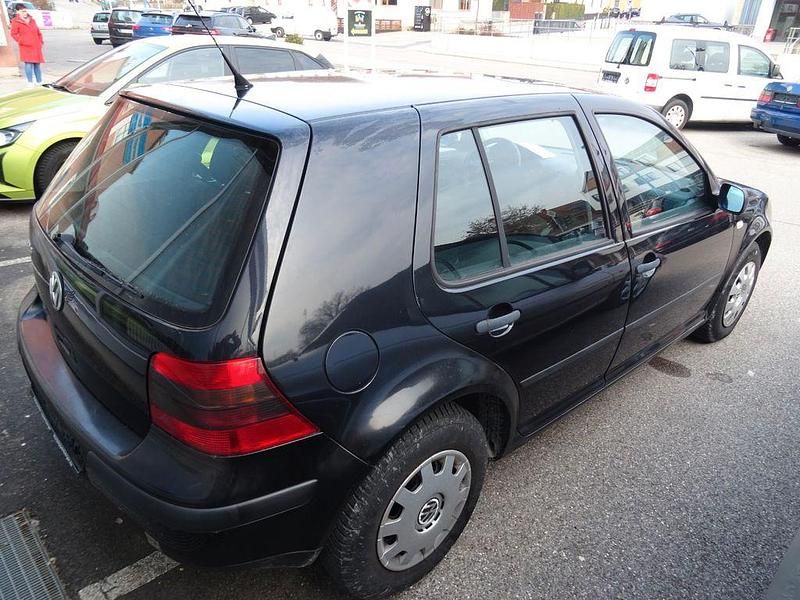 Gebraucht VW Golf IV 75 PS (55 kW) 2002 Schwarz Limousine