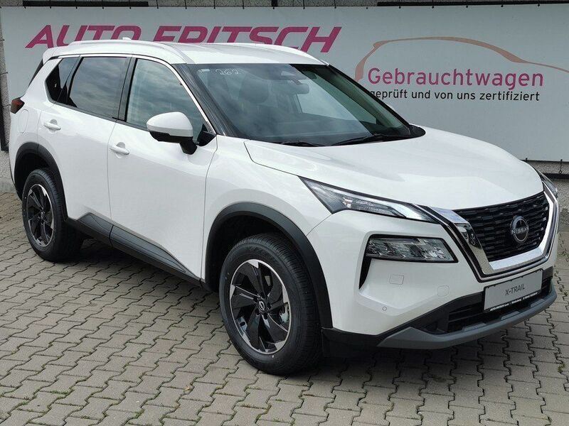 Weiß Neu 2024 Nissan X-Trail N-Connecta SUV | 38.850 € - Bild 1/4