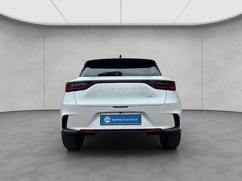 Neu Lexus LBX 136 PS (100 kW) 2026 Titaniumweiß SUV