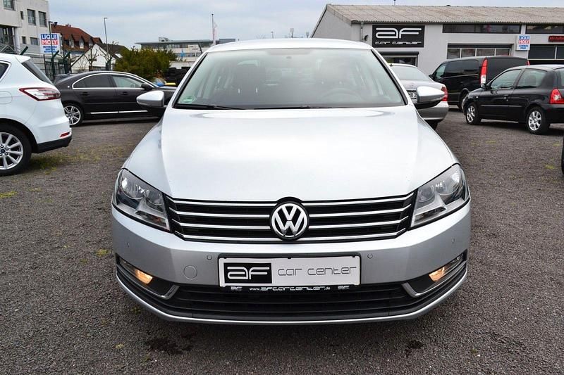 Gebraucht VW Passat 140 PS (102 kW) 2014 Silber Limousine