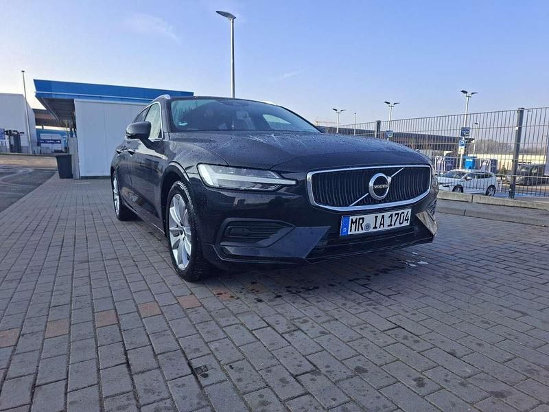 Gebraucht Volvo V60 190 PS (139 kW) 2019 Schwarz Kombi