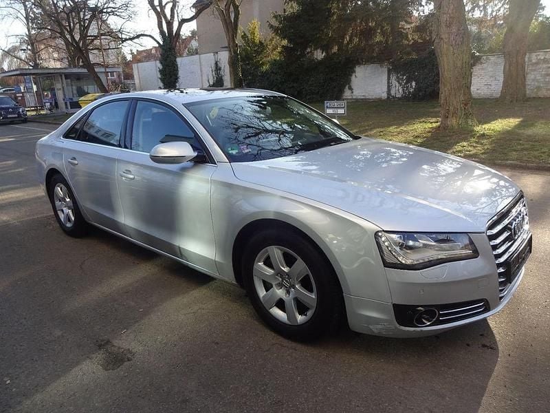 Gebraucht Audi A8 250 PS (183 kW) 2012 Silber Limousine
