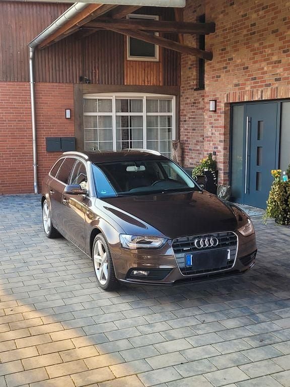 Gebraucht Audi A4 S-Line 190 PS (139 kW) 2015 Braun Kombi