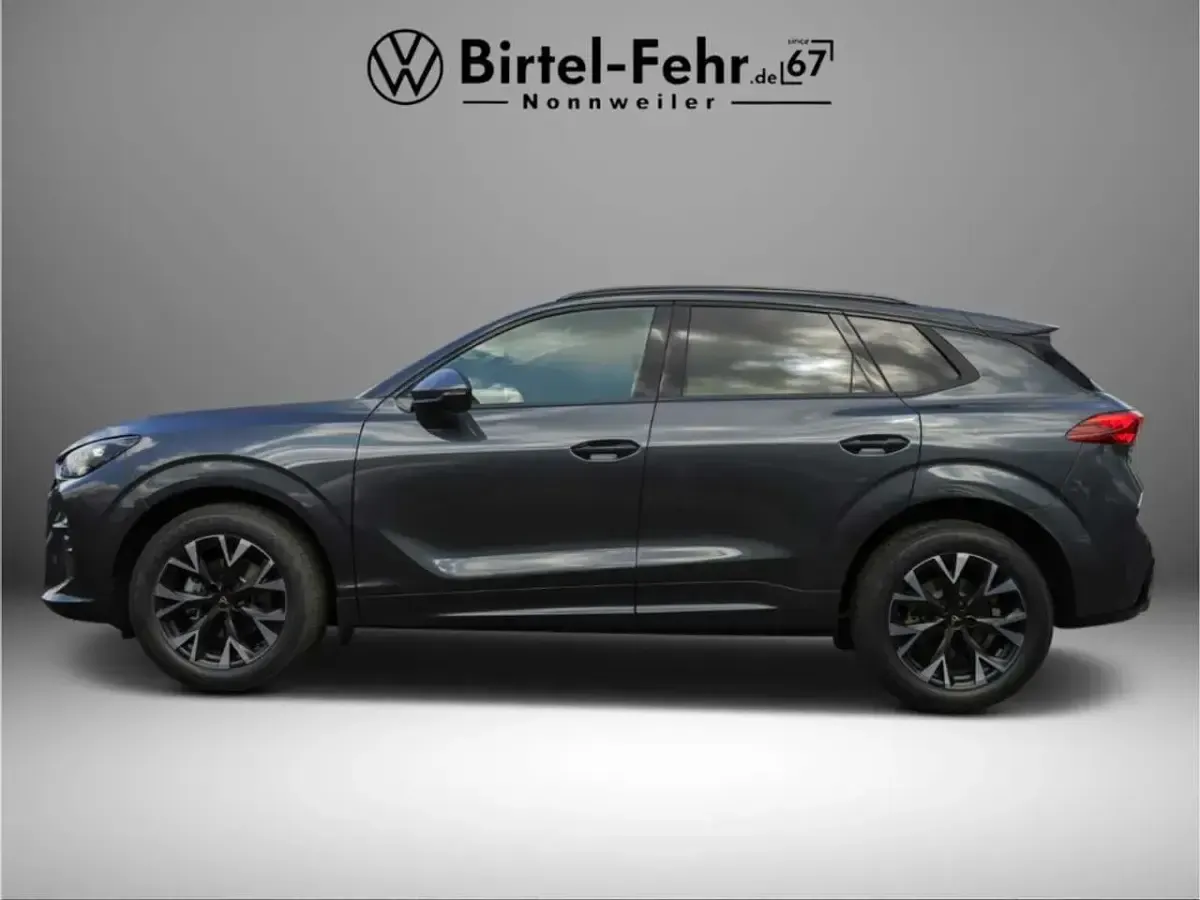 Neu Cupra Terramar 150 PS (110 kW) 2026 Grau SUV