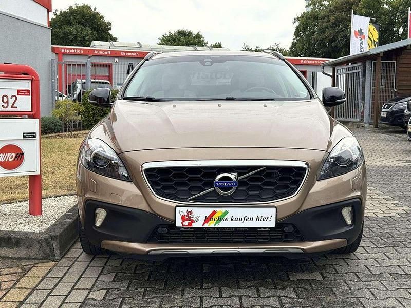 Gebraucht Volvo V40 CC 254 PS (186 kW) 2013 Braun Kombi