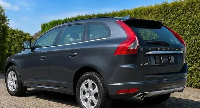 Gebraucht Volvo XC60 136 PS (100 kW) 2015 Grau SUV
