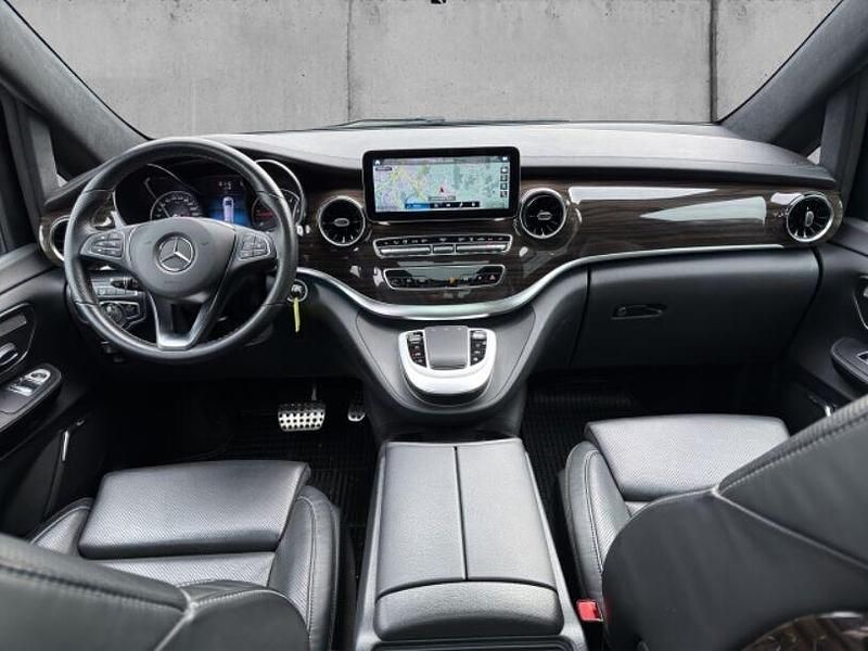 Gebraucht Mercedes V300 Exclusive 237 PS (174 kW) 2023 Schwarz Van / Kleinbus