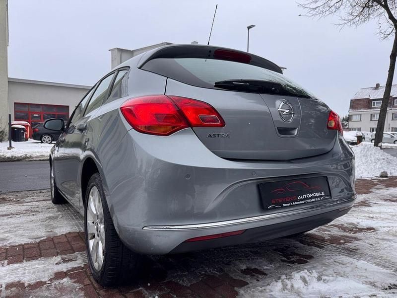 Gebraucht Opel Astra S 116 PS (85 kW) 2013 Silber Limousine