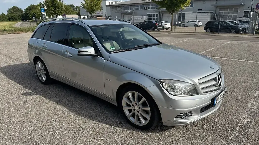 Gebraucht Mercedes C350 231 PS (169 kW) 2010 Silber Limousine