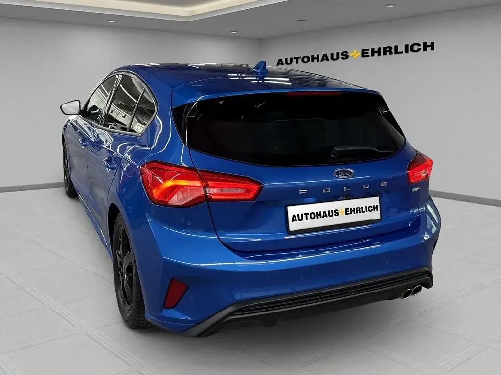 Gebraucht Ford Focus ST-Line 125 PS (91 kW) 2021 Blau Limousine