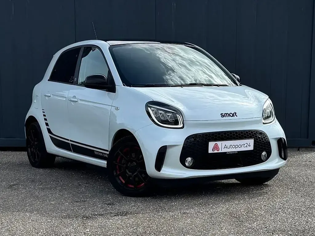 Gebraucht Smart ForFour Electric Drive Brabus 60 kW (82 PS) 2021 Weiß Limousine