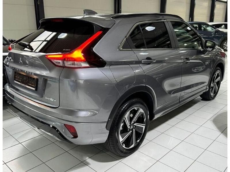 Gebraucht Mitsubishi Eclipse Cross Plus 188 PS (138 kW) 2022 M) (grau SUV