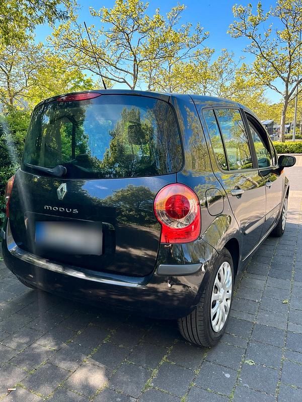 Second-hand Renault Modus 101 CP (74 kW) 2005 Andere farben Monovolum