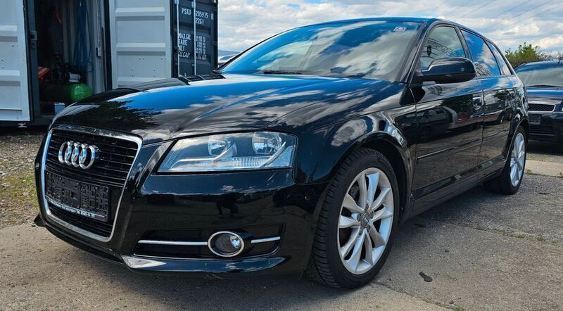Schwarz Gebraucht 2010 Audi A3 Sportback Ambition Limousine | 4.590 € (Fairer Preis) - Bild 1/4