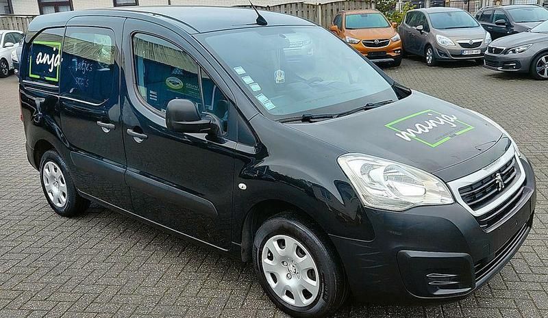 Schwarz Gebraucht 2015 Peugeot Partner Van / Kleinbus | 5.900 € (Fairer Preis) - Bild 1/4