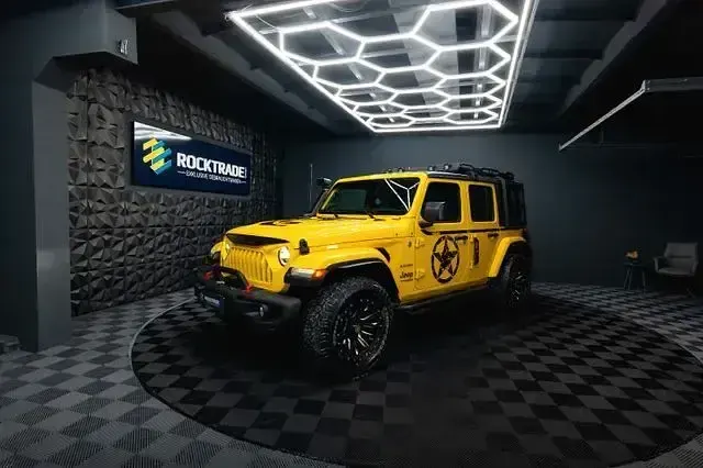 Gebraucht Jeep Wrangler Sahara 286 PS (210 kW) 2021 Gelb SUV