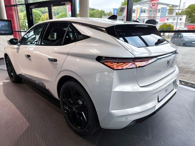 Neu DS Automobiles DS4 131 PS (96 kW) 2025 Weiß SUV
