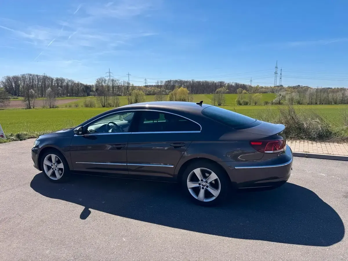 Second-hand VW CC 140 CP (102 kW) 2014 Maro Berlinǎ