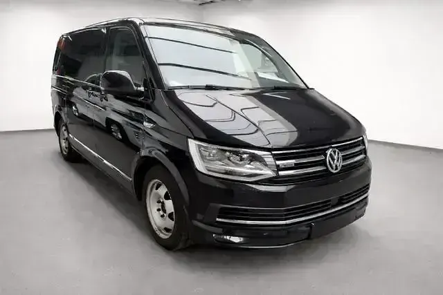 Usata VW Multivan Highline 110 CV (80 kW) 2015 Andere Monovolume
