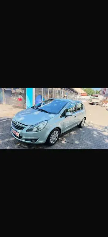 Gebraucht Opel Corsa 90 PS (66 kW) 2009 Grün Kleinwagen