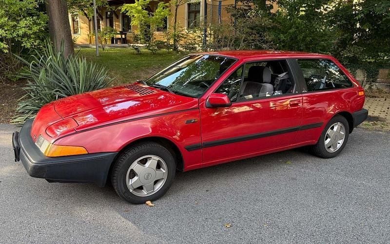 Gebraucht Volvo 480 102 PS (75 kW) 1991 Rot Coupé