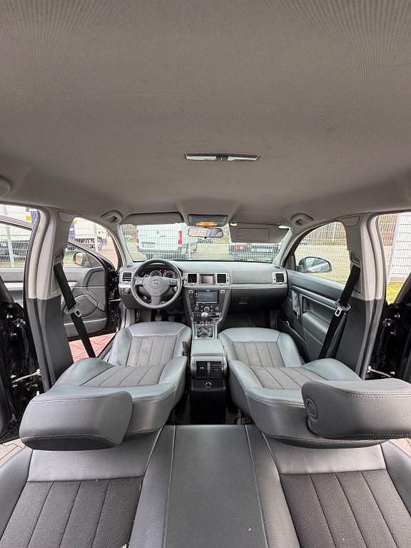 Gebraucht Opel Vectra Edition+ 105 PS (77 kW) 2008 Schwarz Limousine