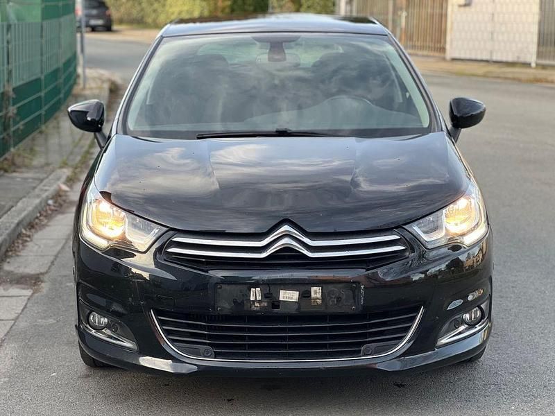 Schwarz Gebraucht 2018 Citroën C4 Limousine | 7.499 € (Guter Preis) - Bild 1/4