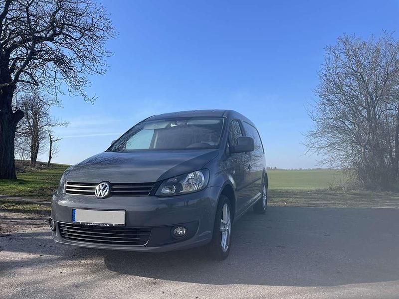 Grau Gebraucht 2014 VW Caddy Maxi Van / Kleinbus | 12.000 € (Fairer Preis) - Bild 1/4