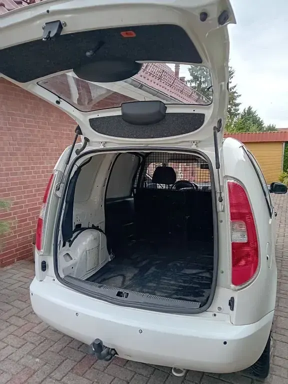 Gebraucht Skoda Roomster 75 PS (55 kW) 2011 Weiß Van / Kleinbus