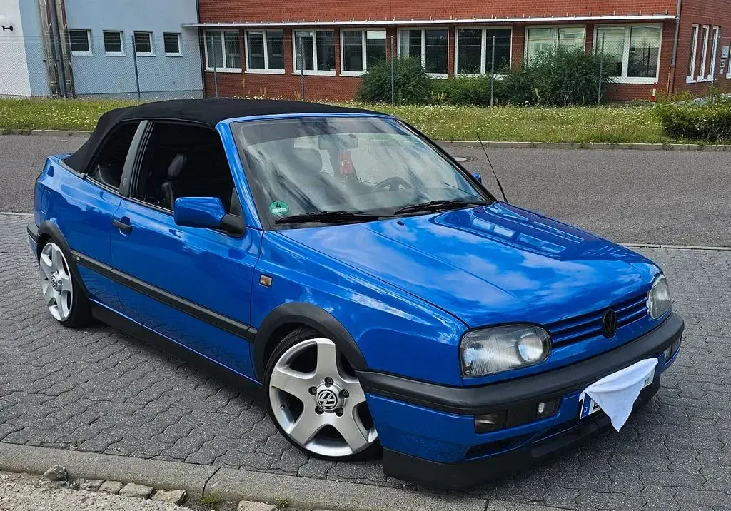 Gebraucht VW Golf Cabriolet Conceptline 90 PS (66 kW) 1995 Blau Cabrio
