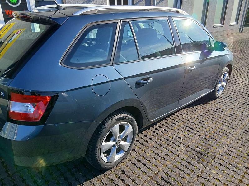 Gebraucht Skoda Fabia Drive 110 PS (80 kW) 2017 Other Kombi