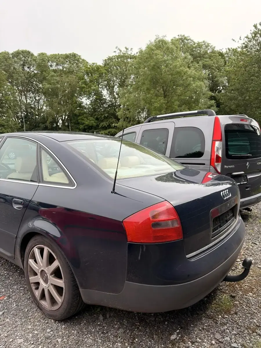 Gebraucht Audi A6 165 PS (121 kW) 1999 Blau Limousine