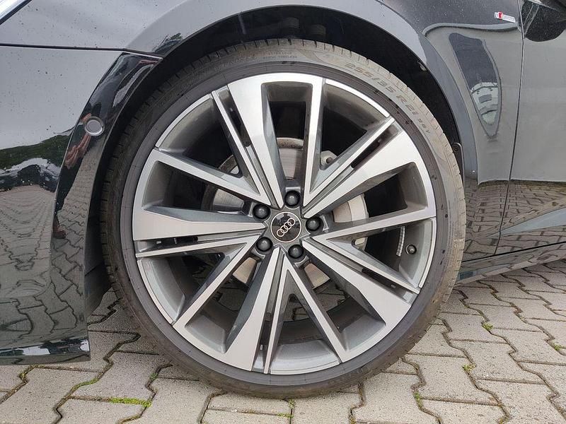 Gebraucht Audi A6 S-Line 204 PS (150 kW) 2024 Schwarz Kombi