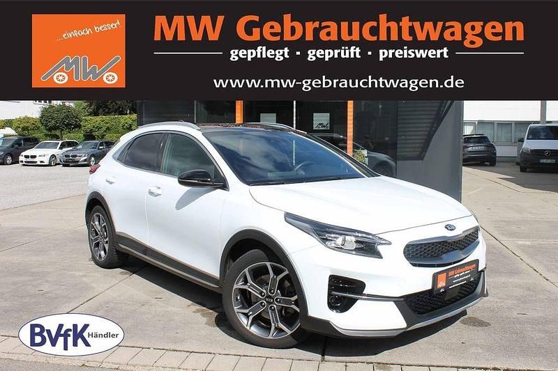 Weiß Gebraucht 2021 Kia XCeed Xdition SUV | 22.490 € (Fairer Preis) - Bild 1/2