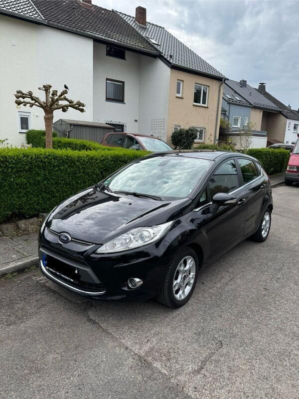 Schwarz Gebraucht 2012 Ford Fiesta Titanium Kleinwagen | 5.700 € (Fairer Preis) - Bild 1/4