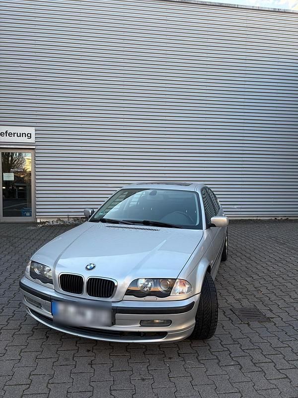 Gebraucht BMW 323 170 PS (125 kW) 2000 Silber Limousine