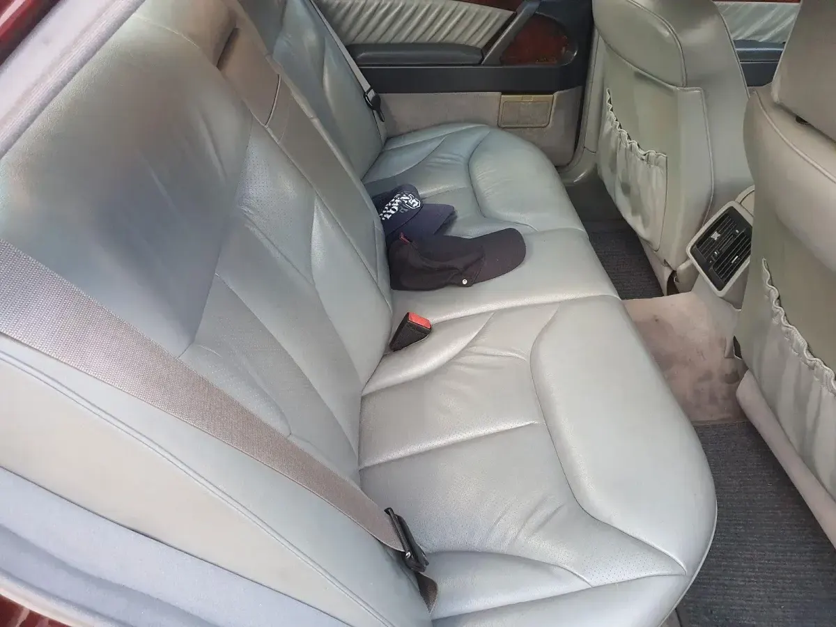 Gebraucht Mercedes S320 231 PS (169 kW) 1991 Rot Limousine