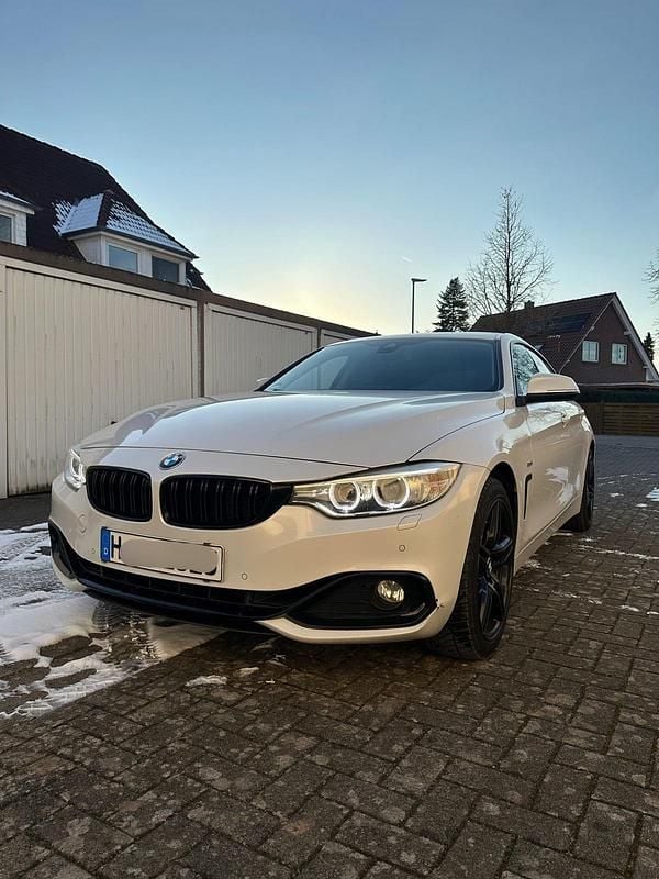 Weiß Gebraucht 2016 BMW 430 Gran Coupé Shadowline Coupé | 14.999 € (Superpreis) - Bild 1/4