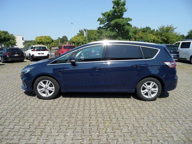 Blazer blau Gebraucht 2020 Ford S-MAX Titanium Van / Kleinbus | 22.900 € (Superpreis) - Bild 1/4