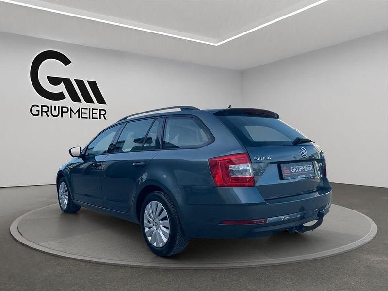 Gebraucht Skoda Octavia Ambition 116 PS (85 kW) 2017 Grau Kombi