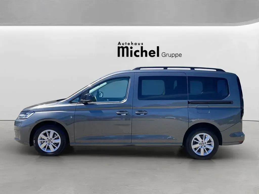 Używany VW Caddy Maxi Life 114 KM (83 kW) 2024 Szary Minivan