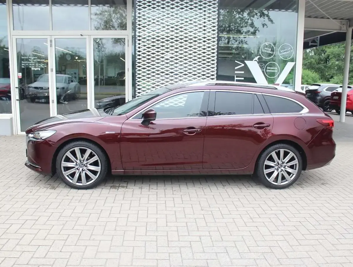 Gebraucht Mazda 6 20th Anniversary 194 PS (142 kW) 2023 Artisan red Kombi