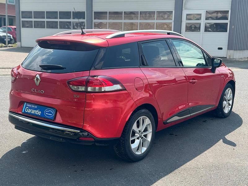 Gebraucht Renault Clio GrandTour 90 PS (66 kW) 2016 Rot Kombi